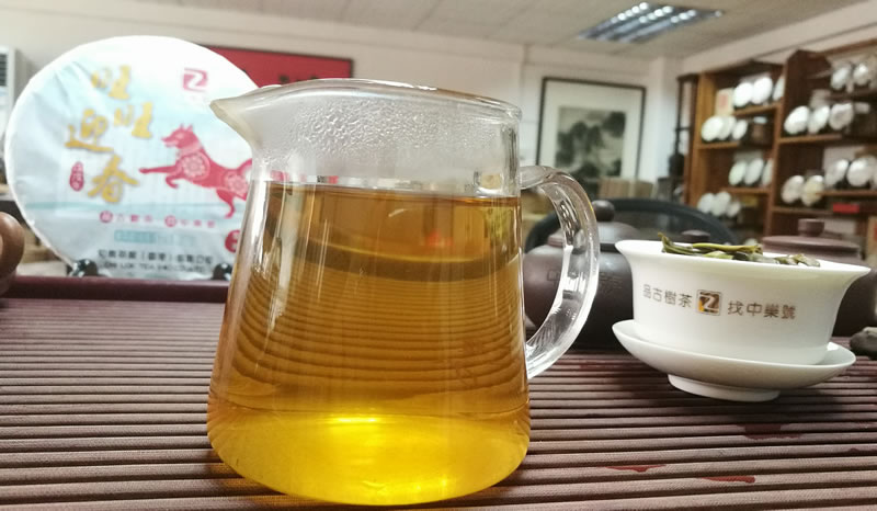 十二生肖普洱茶 2018旺旺迎春古树茶 十二生肖纪念茶 生茶 357克